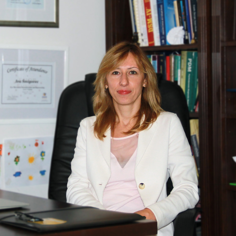 Dr. Iva Šmigovec
